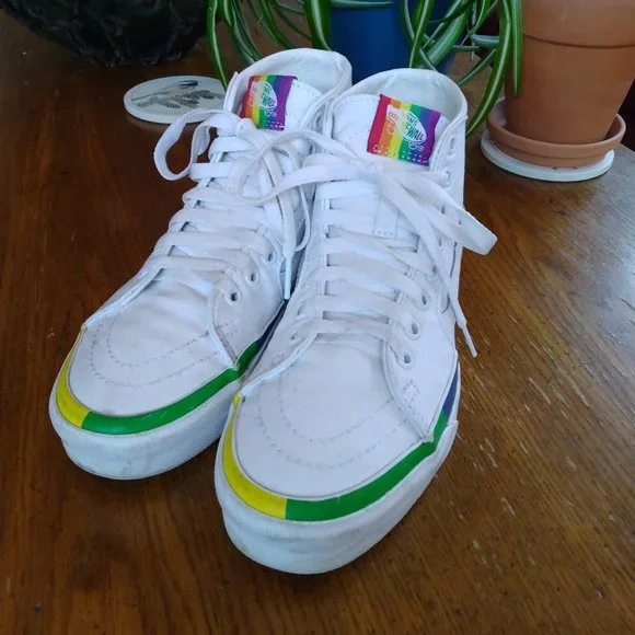 Vans Sk8-Hi Tapered True White Rainbow Foxing 7 5.5 Pride๐ณ๏ธโ๐ - Picture 1 of 13